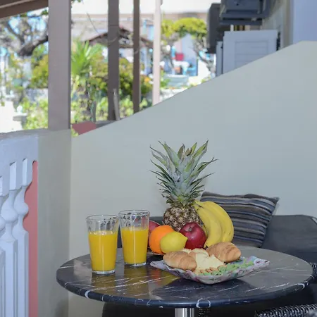 Zefiros By Sea Laganas