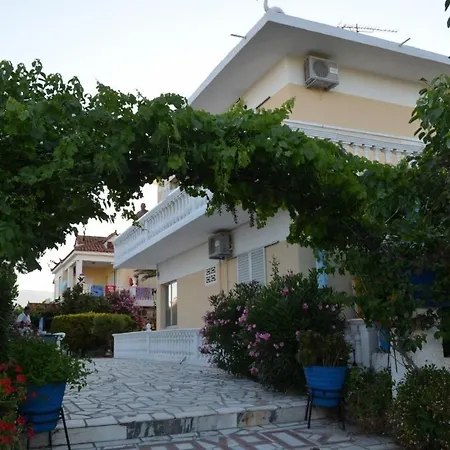 Zefiros By Sea Apartament *